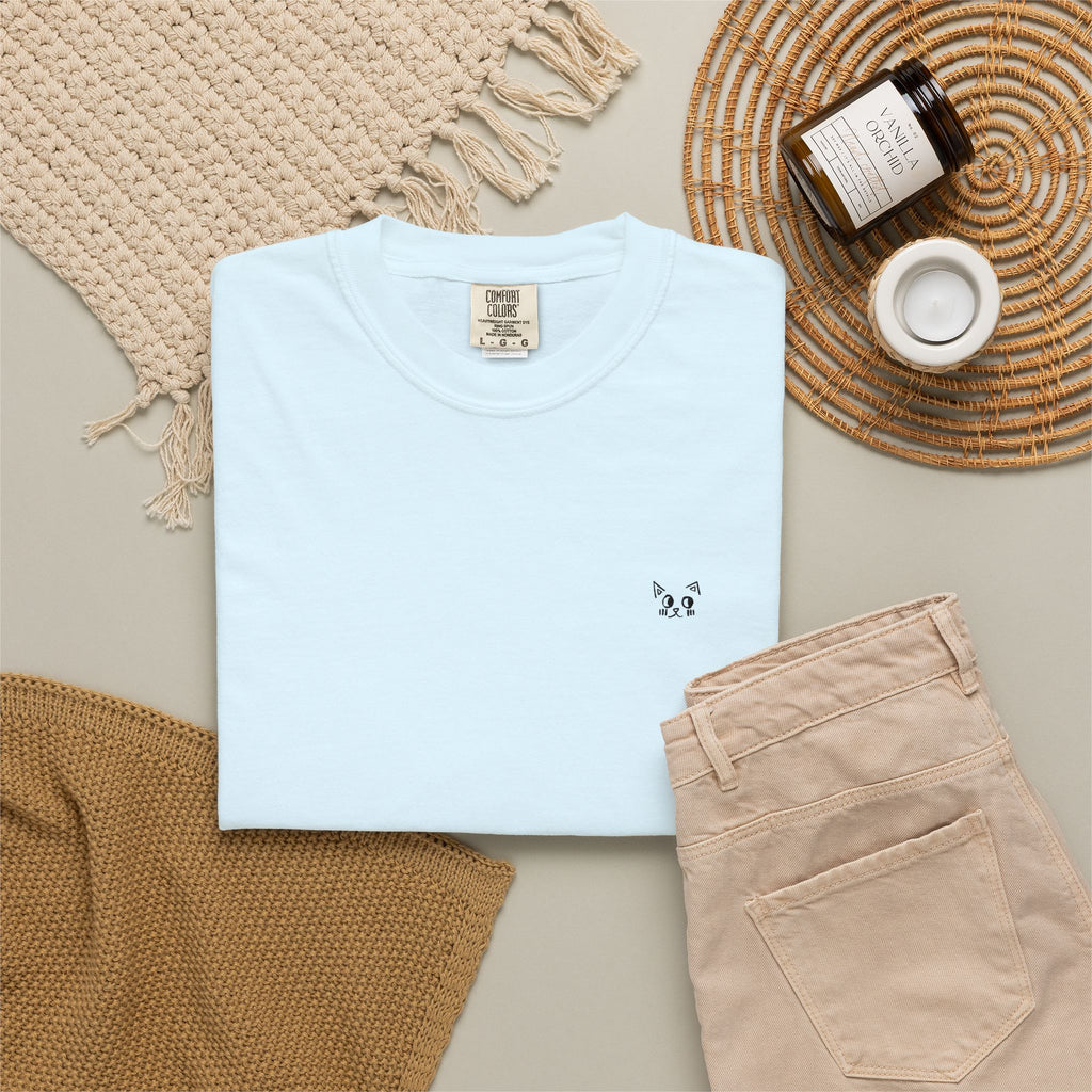 Minimal Batce Face T-Shirt